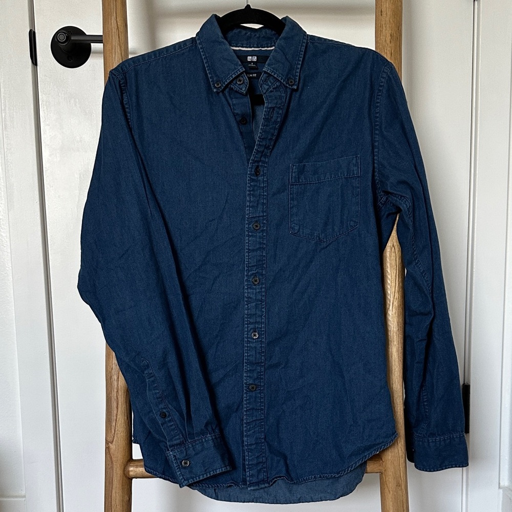 Uniqlo Men's Slim Fit Chambray Shirt